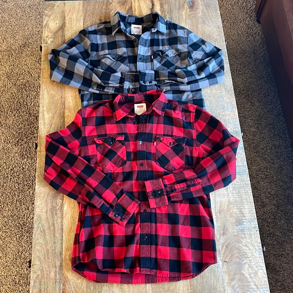 Levi’s Buffalo Plaid Fannel x2